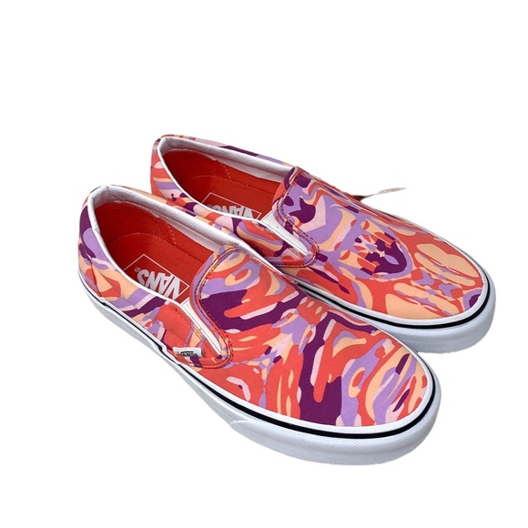 VANS Classic Slip On Shoe For Women Canvas Skate Sneakers Multi Pink VN0A7Q5DBJ1 - Picture 3 of 9